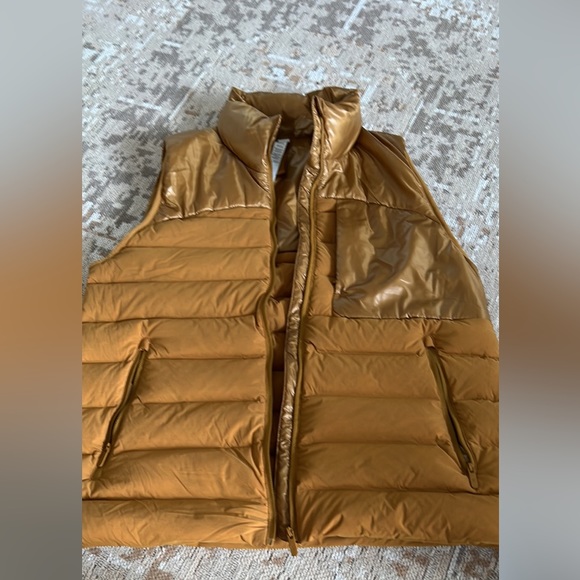 Lululemon Vest size 4 - Picture 1 of 1